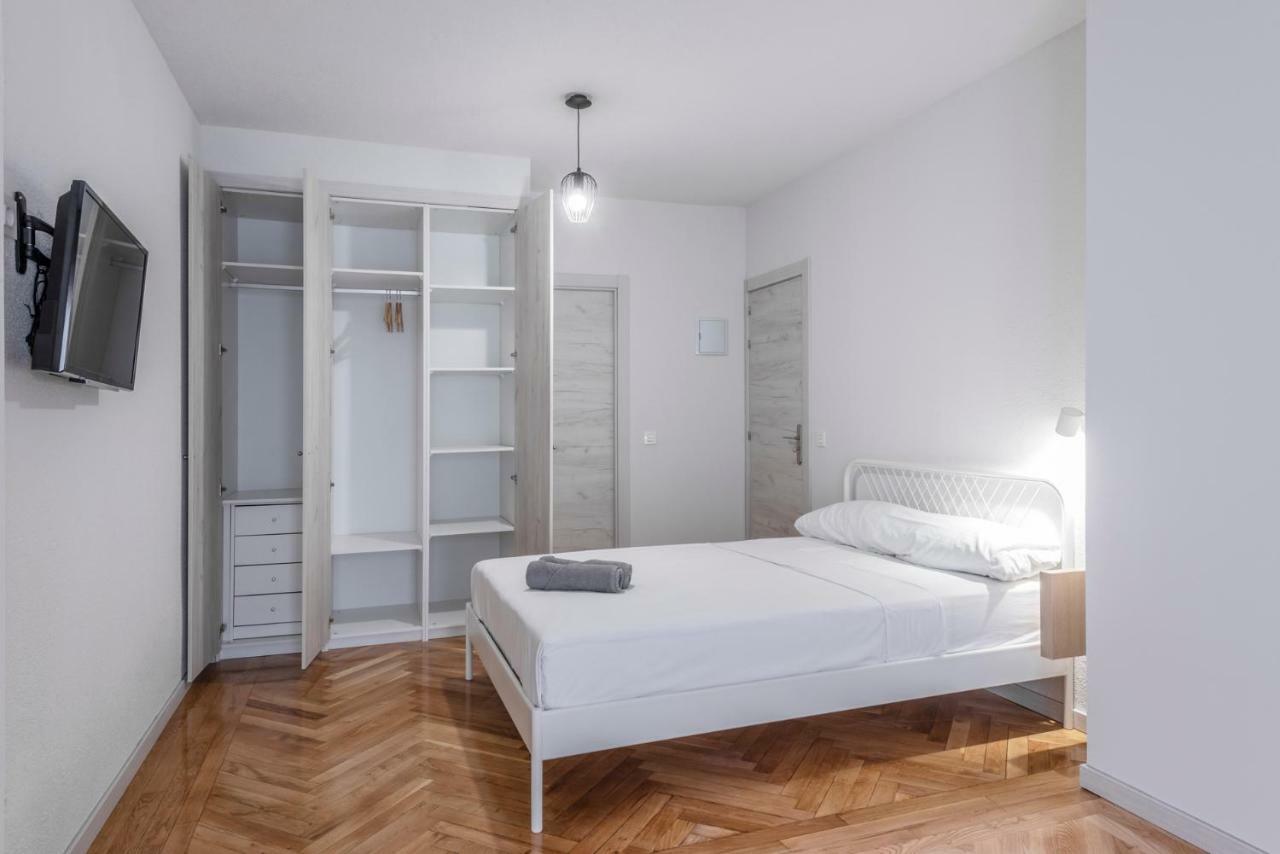 Chalet Alameda De Osuna 호텔 마드리드 외부 사진