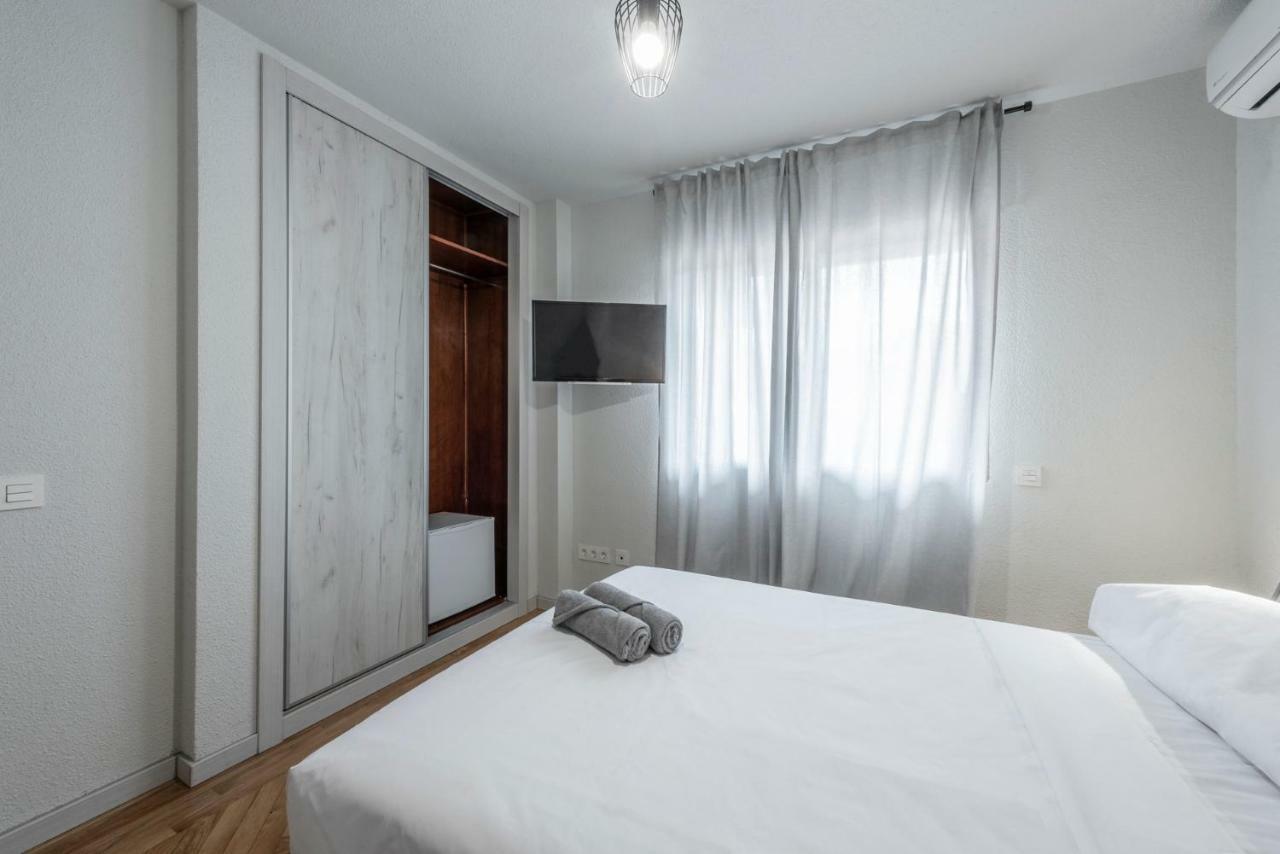Chalet Alameda De Osuna 호텔 마드리드 외부 사진
